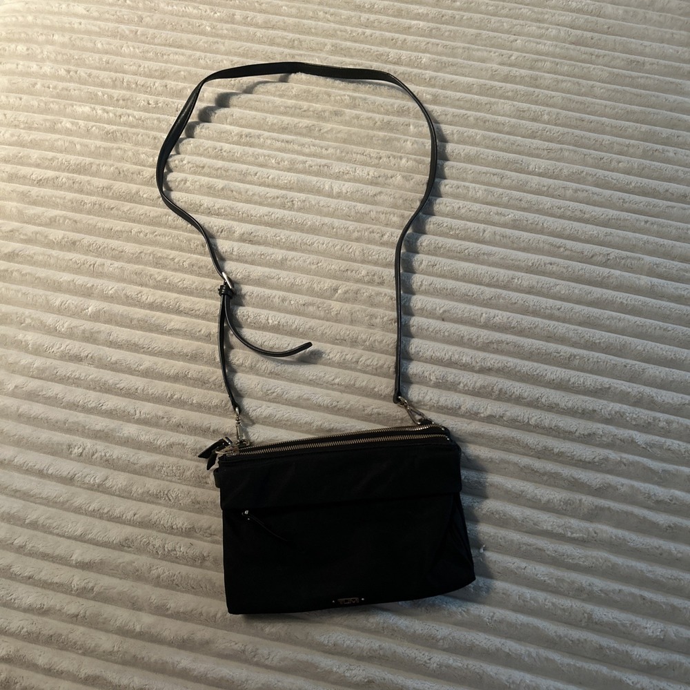 tumi Voyageur Series Shoulder Bag Black crossbody bag casual